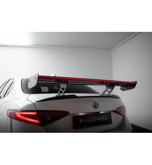Carbon spoiler + LED for Alfa Romeo Giulia Quadrifoglio