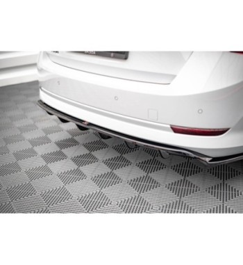 Diffusore posteriore con alette verticali per Skoda Octavia Mk4
