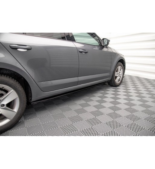 Side skirt diffusers for Skoda Octavia Mk3 Facelift