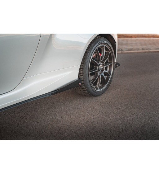 Side flaps for Toyota GR Yaris Mk4