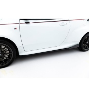 Side skirt diffusers V.2 + Flaps for Toyota GR Yaris Mk4 / Mk4 Facelift