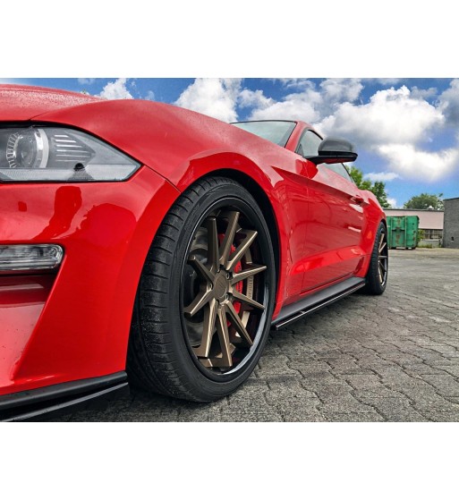 Side skirt diffusers for Ford Mustang Mk. 6 Facelift