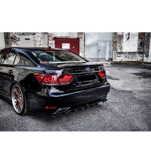 Diffusore posteriore con alette verticali per Lexus LS Mk4 Facelift