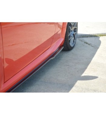 Side skirt diffusers for Audi TT RS 8S