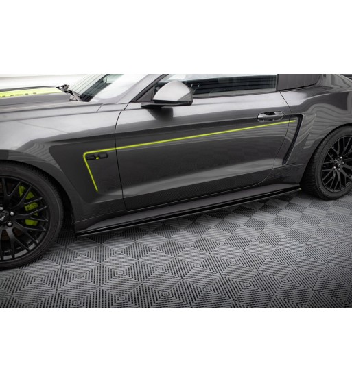 Side skirt diffusers for Ford Mustang GT Mk6