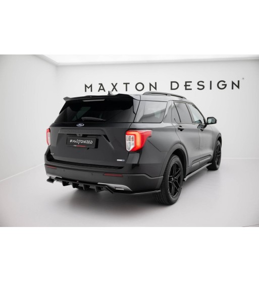 Rear diffuser with vertical fins for Ford Explorer XLT Mk6