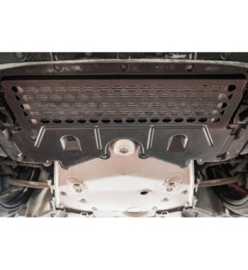Carbon engine undertray for BMW M2 G87