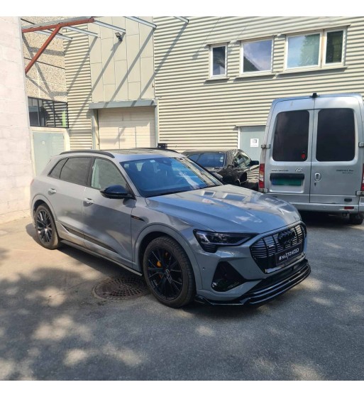 Side skirt diffusers for Audi e-Tron S-Line