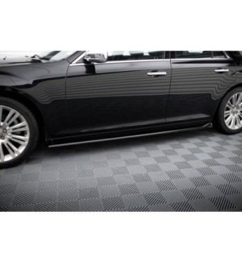 Side skirt diffusers for Chrysler 300 Mk2