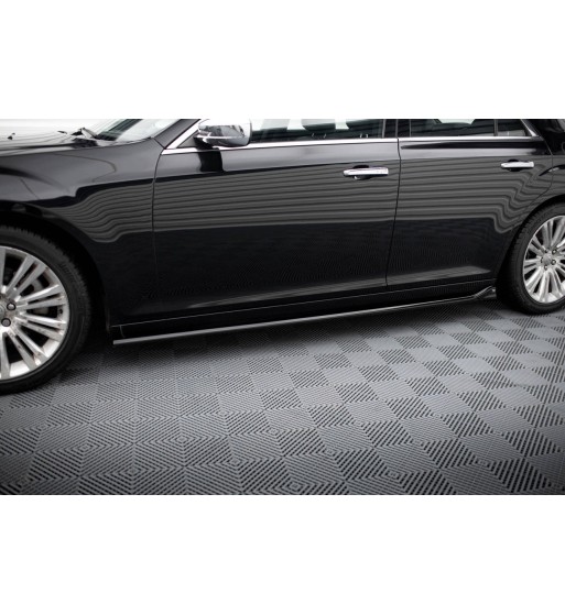 Side skirt diffusers for Chrysler 300 Mk2
