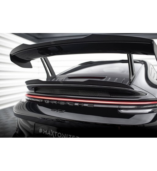 Lower spoiler extension for Porsche 911 992 GT3