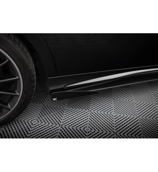 Side flaps for Mercedes-Benz A AMG-Line W176 Facelift