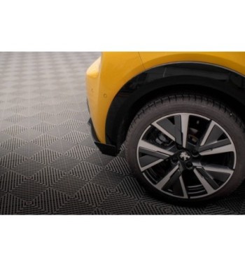 Rear side flaps for Peugeot 208 GT Mk2